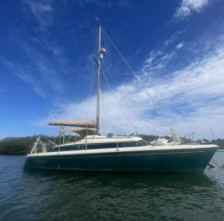 SNOWGOOSE 37 (PROUT)