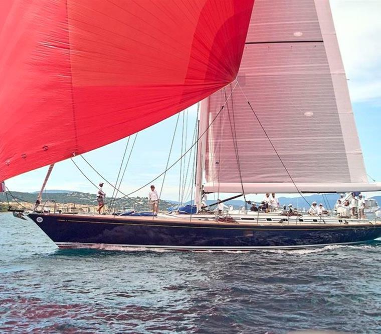 SWAN 77