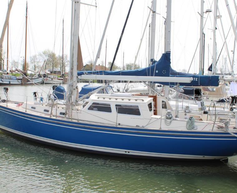 VICTOIRE 1270 DECKSALOON