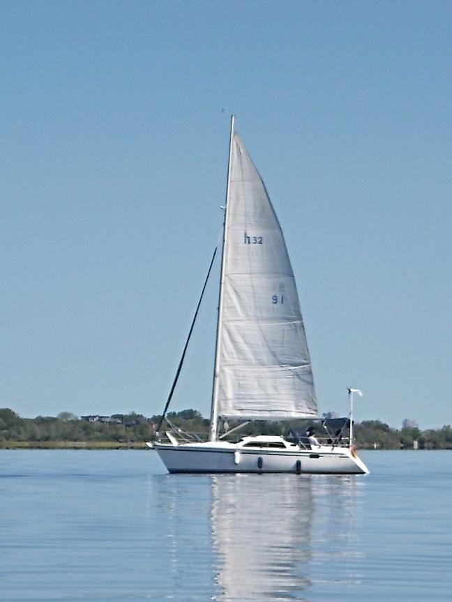 HUNTER 32 VISION