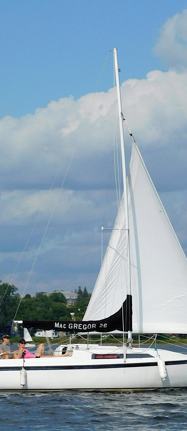 MACGREGOR 26D